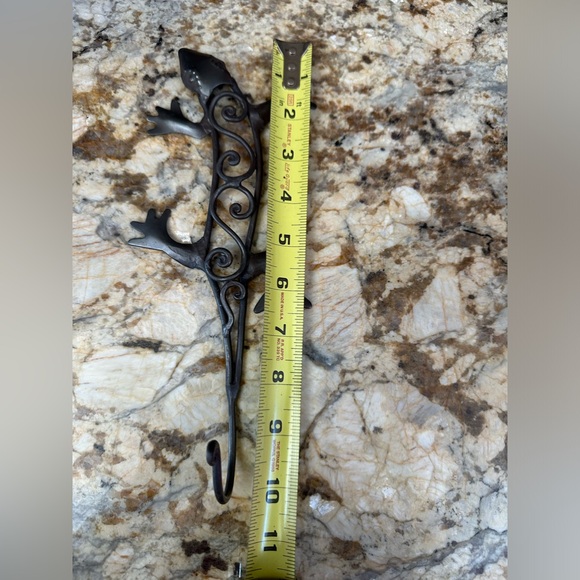 Metal lizard wall hanger reptiles 10” long - Picture 6 of 6